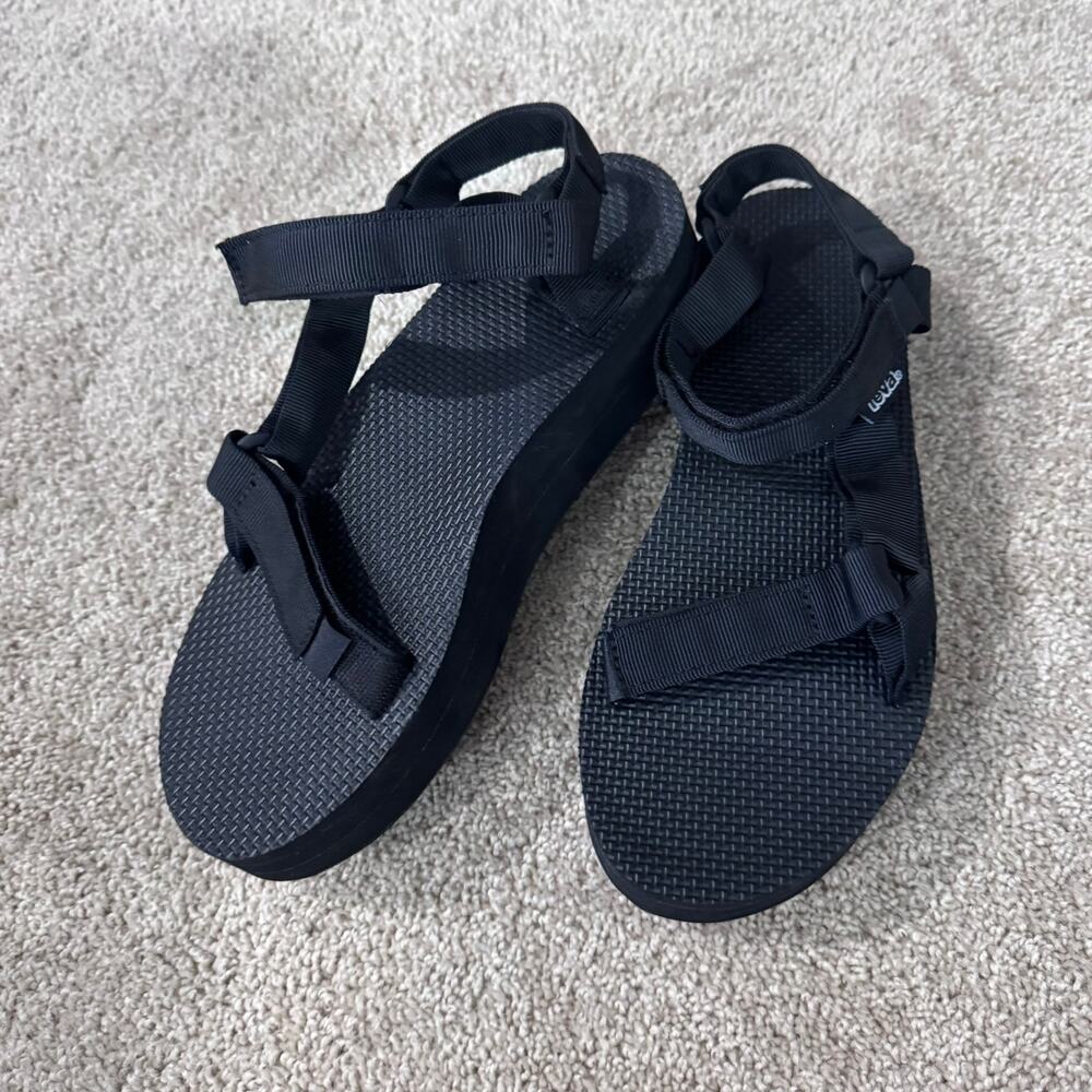 Teva Universal Flatform Sandal Strappy Black Hiking Outdoors Women's Size 10